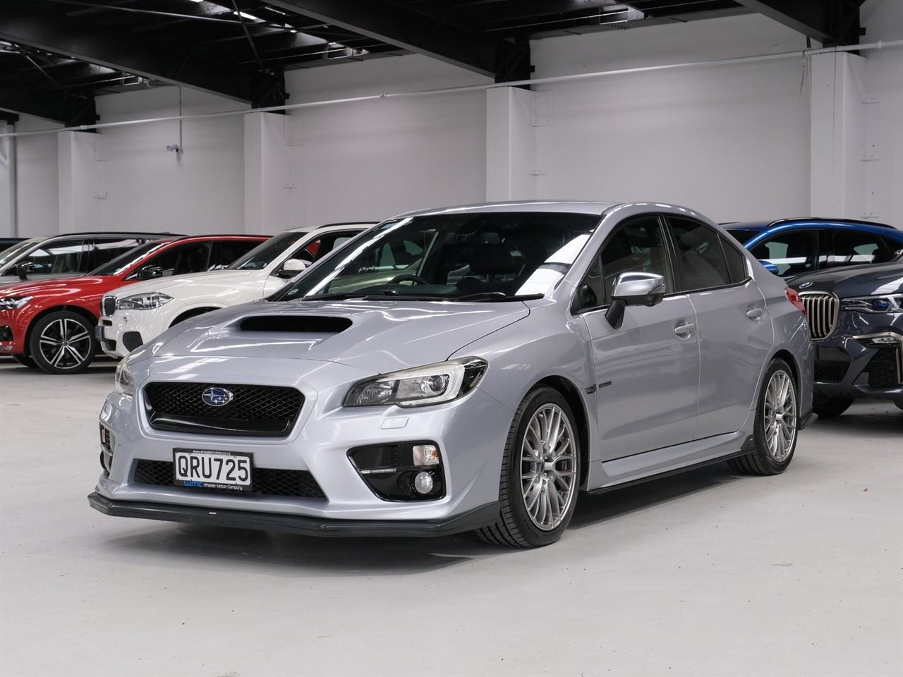 Vehicle image 4