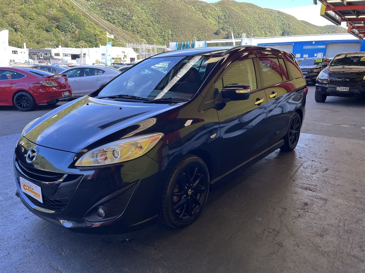 Vehicle image 3