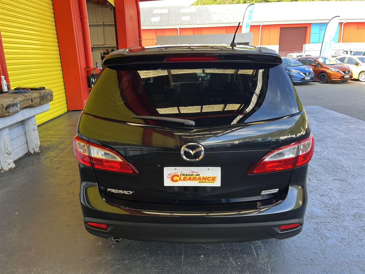 Vehicle image 5