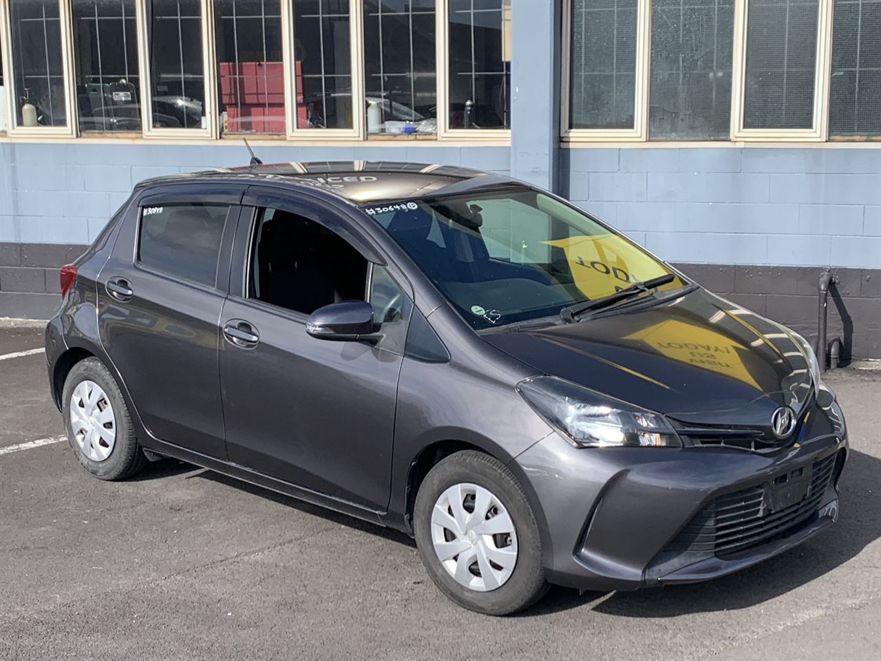 Vehicle image 3