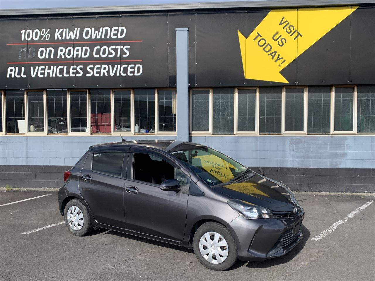 Vehicle image 4