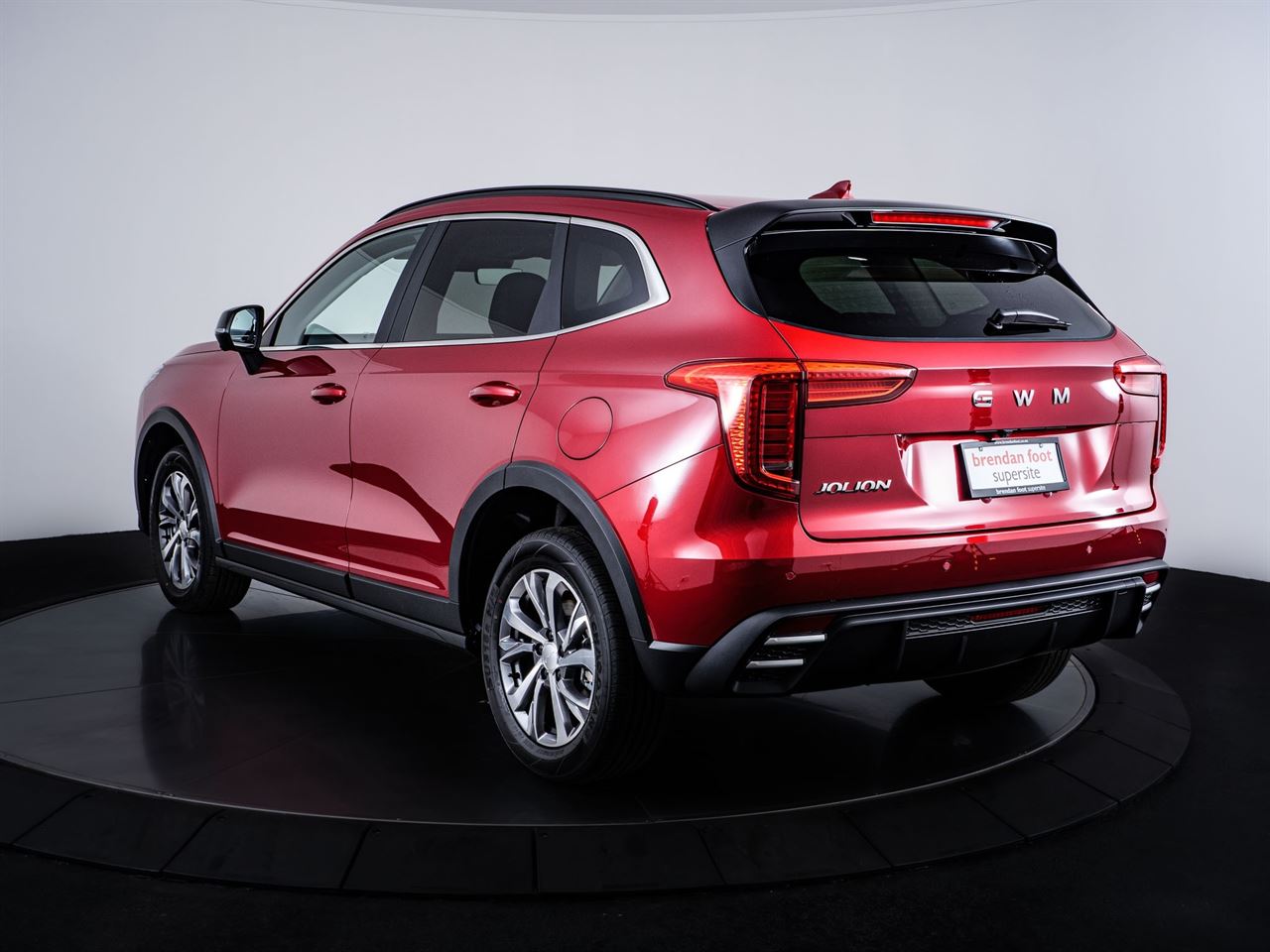 Vehicle image 5