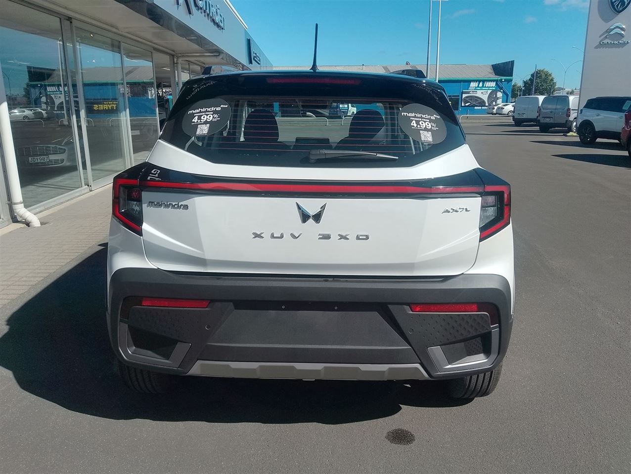 Vehicle image 5