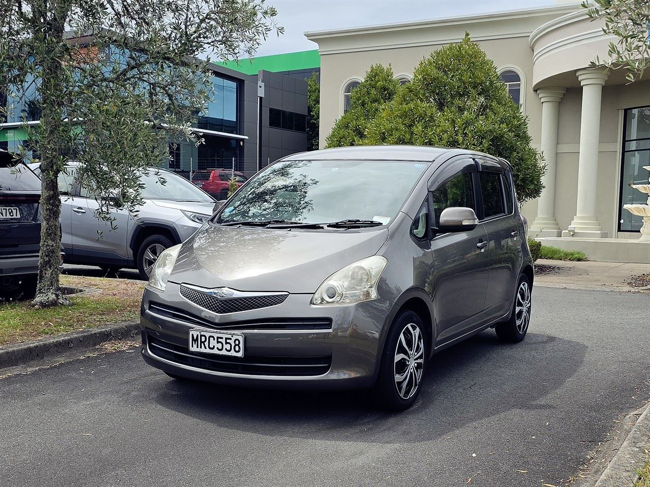 Vehicle image 2
