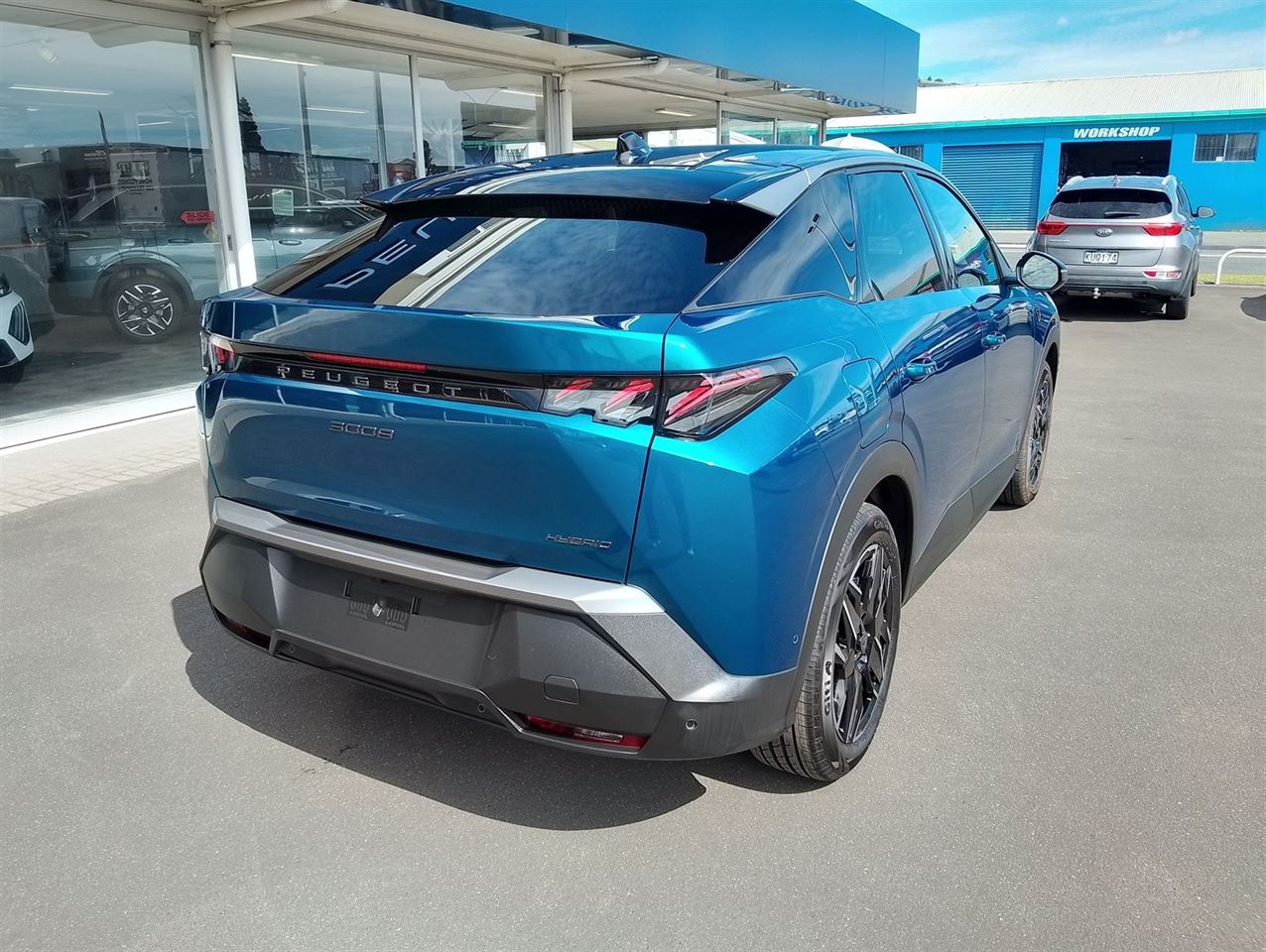 Vehicle image 4