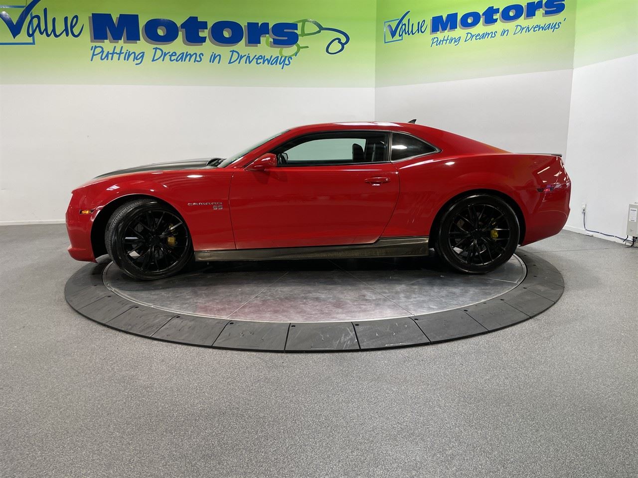 Vehicle image 4