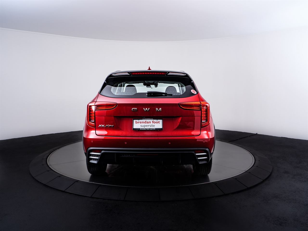 Vehicle image 4
