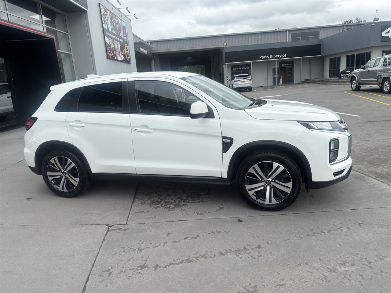 Vehicle image 2