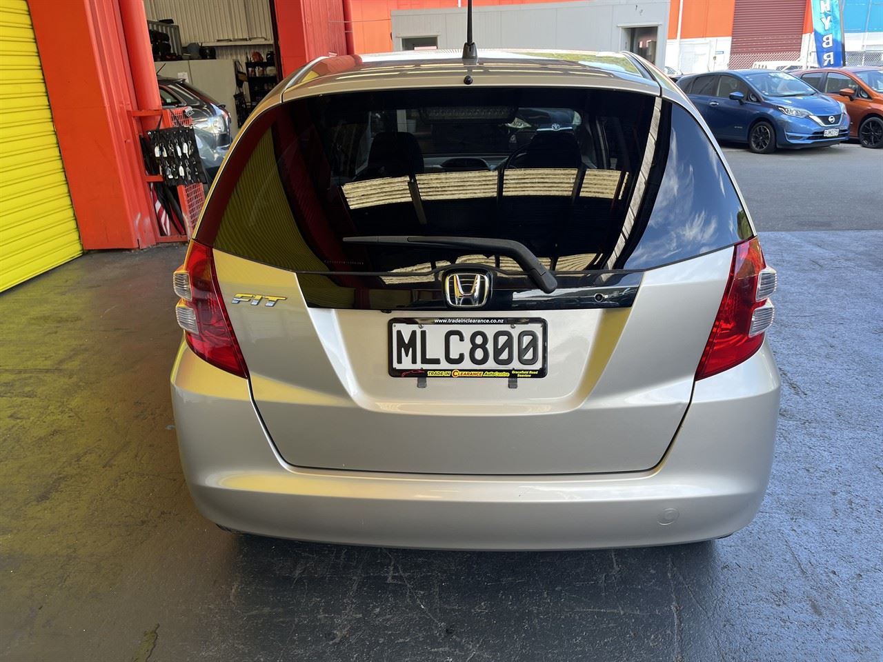 Vehicle image 5