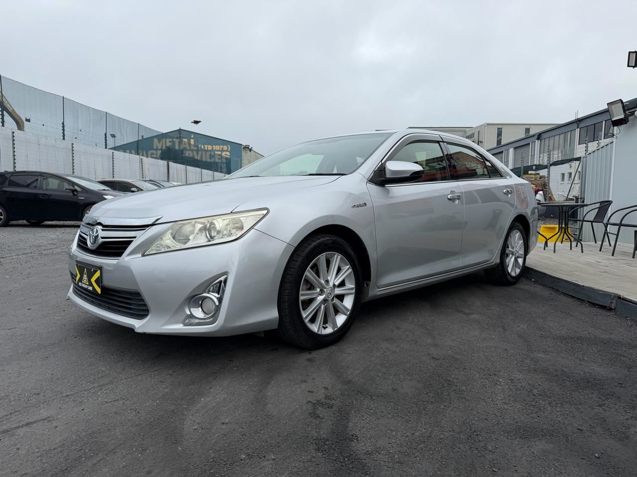 Vehicle image 3