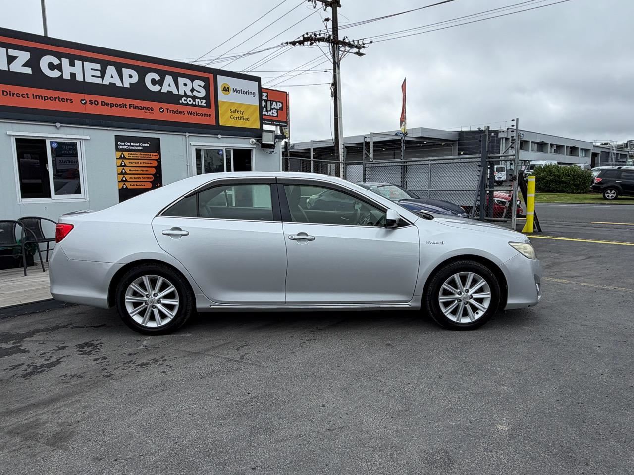 Vehicle image 5
