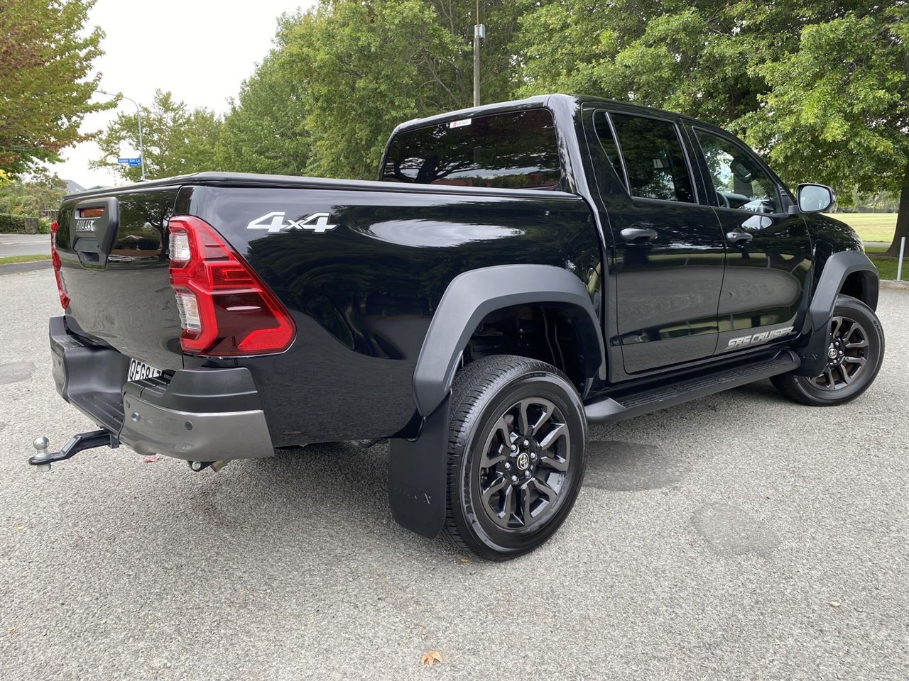 Vehicle image 5