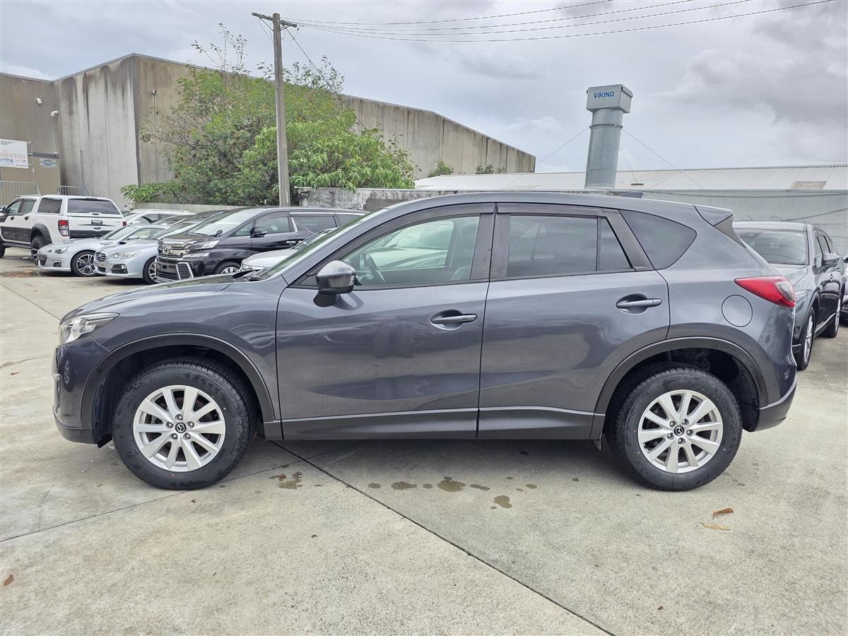 Vehicle image 5