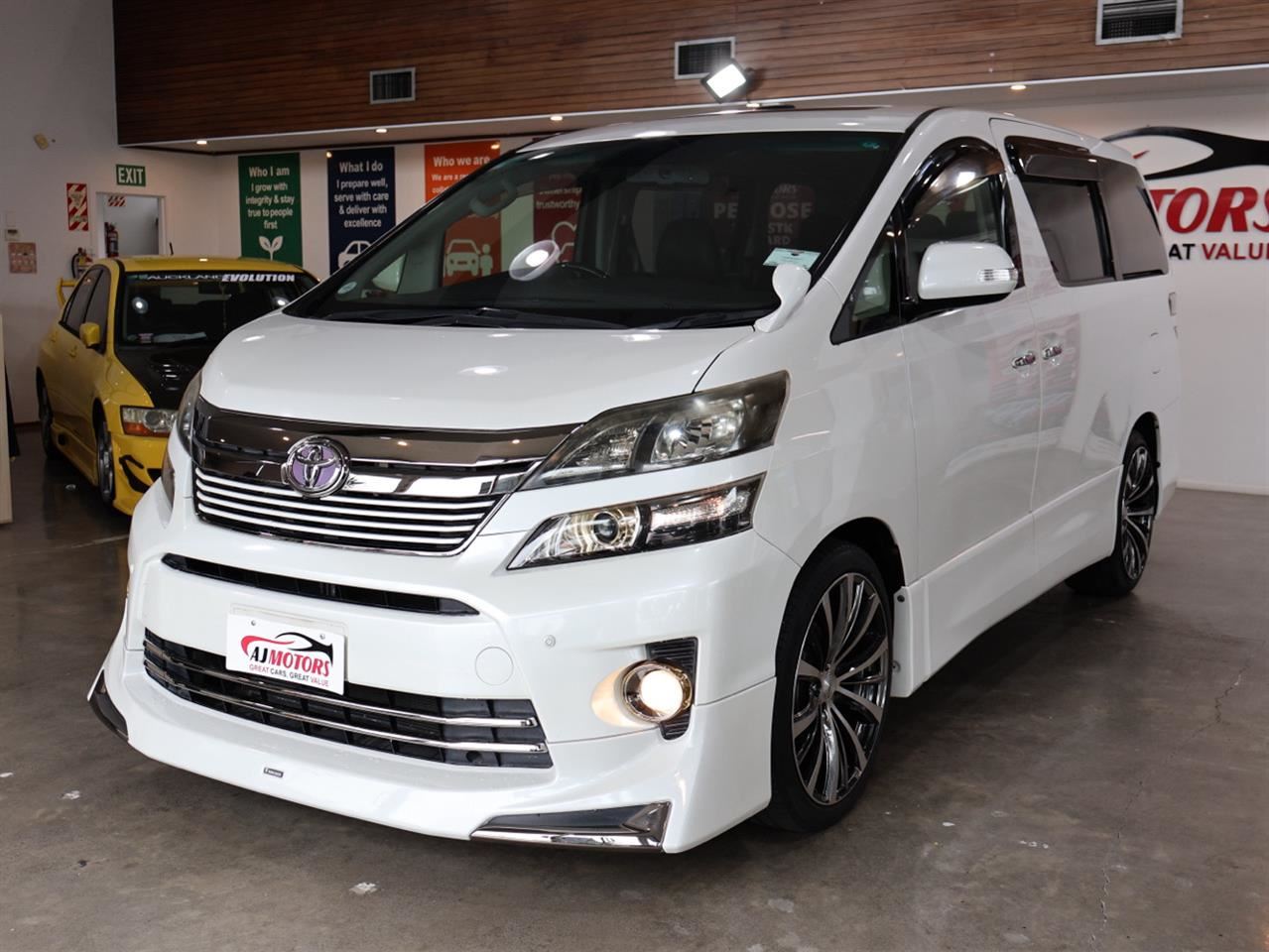 Vehicle image 3
