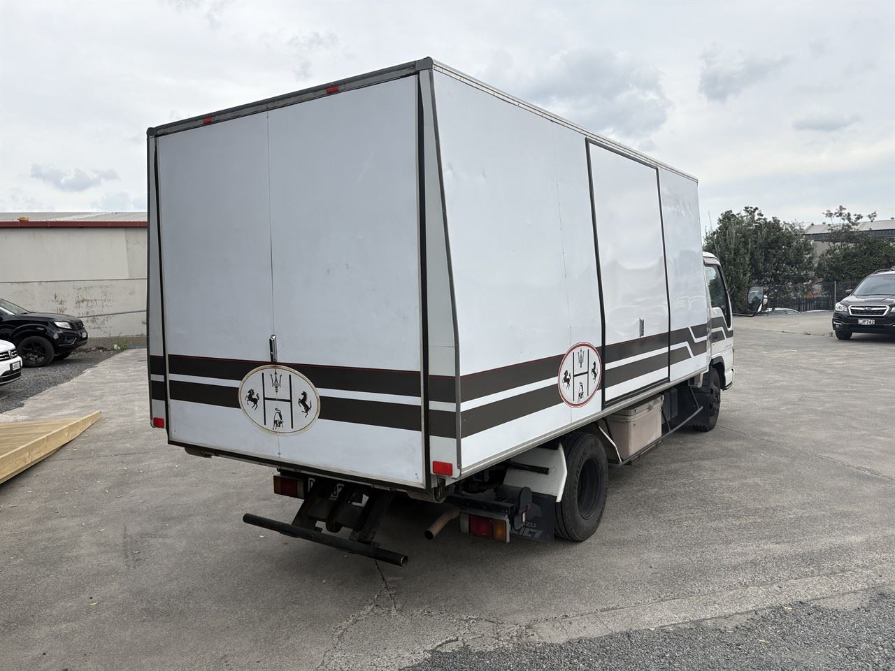 Vehicle image 3