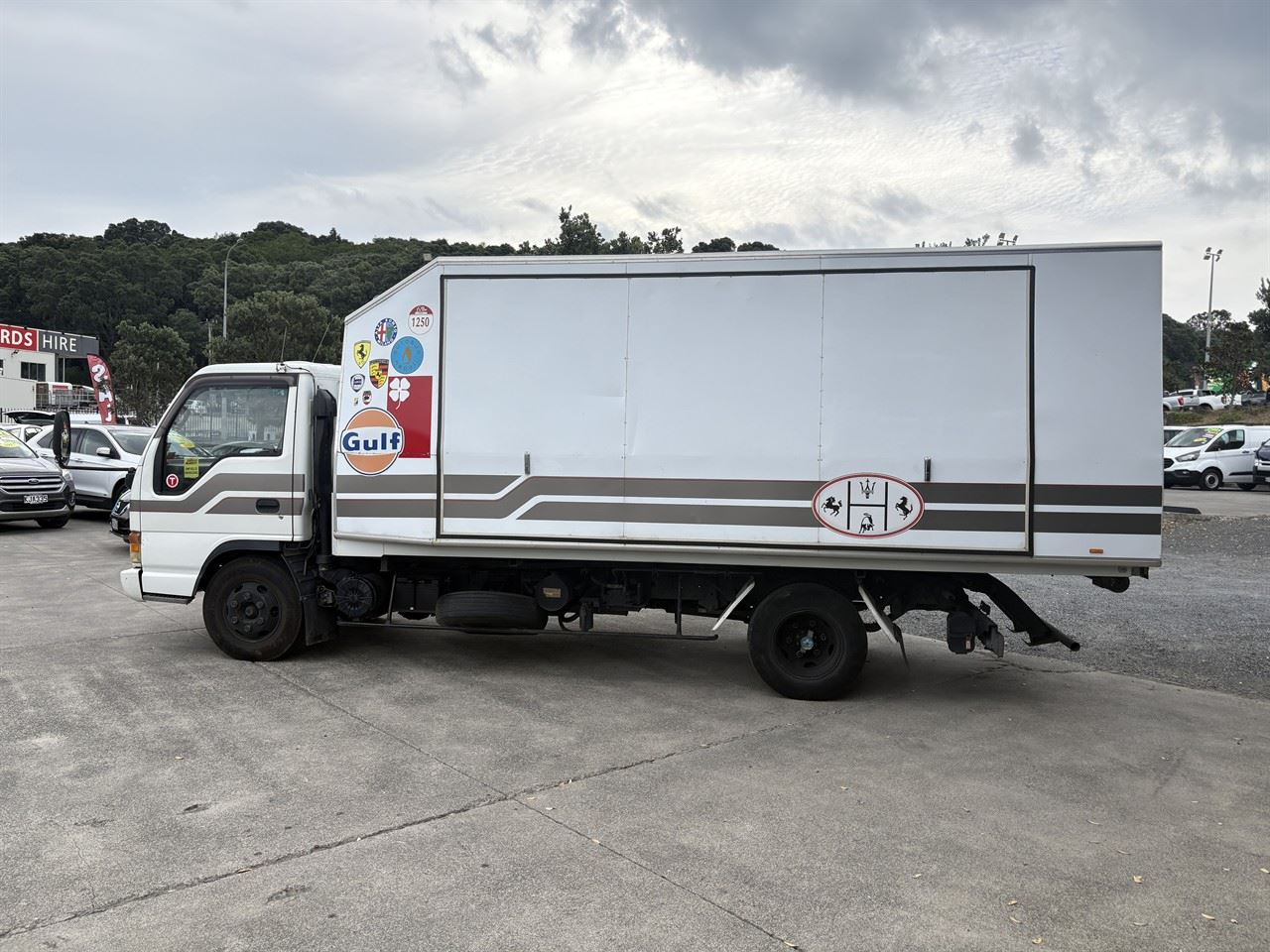 Vehicle image 5