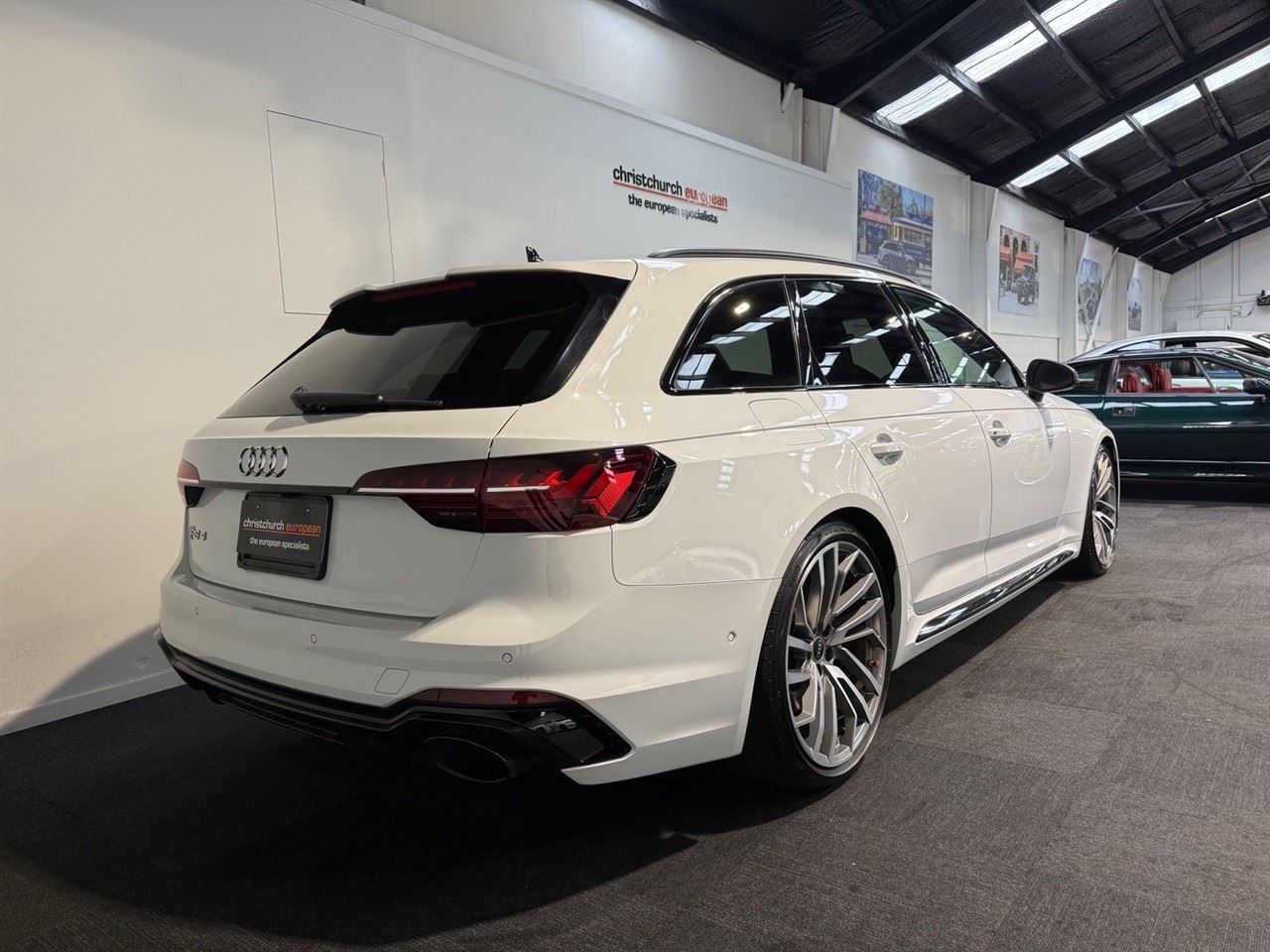 Vehicle image 5
