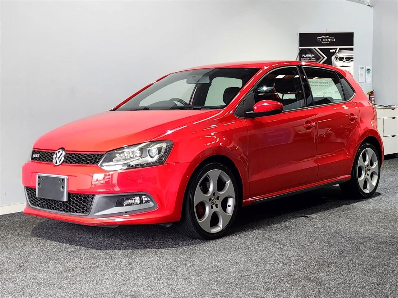 Vehicle image 4