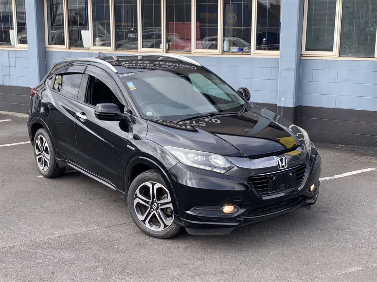 Vehicle image 3