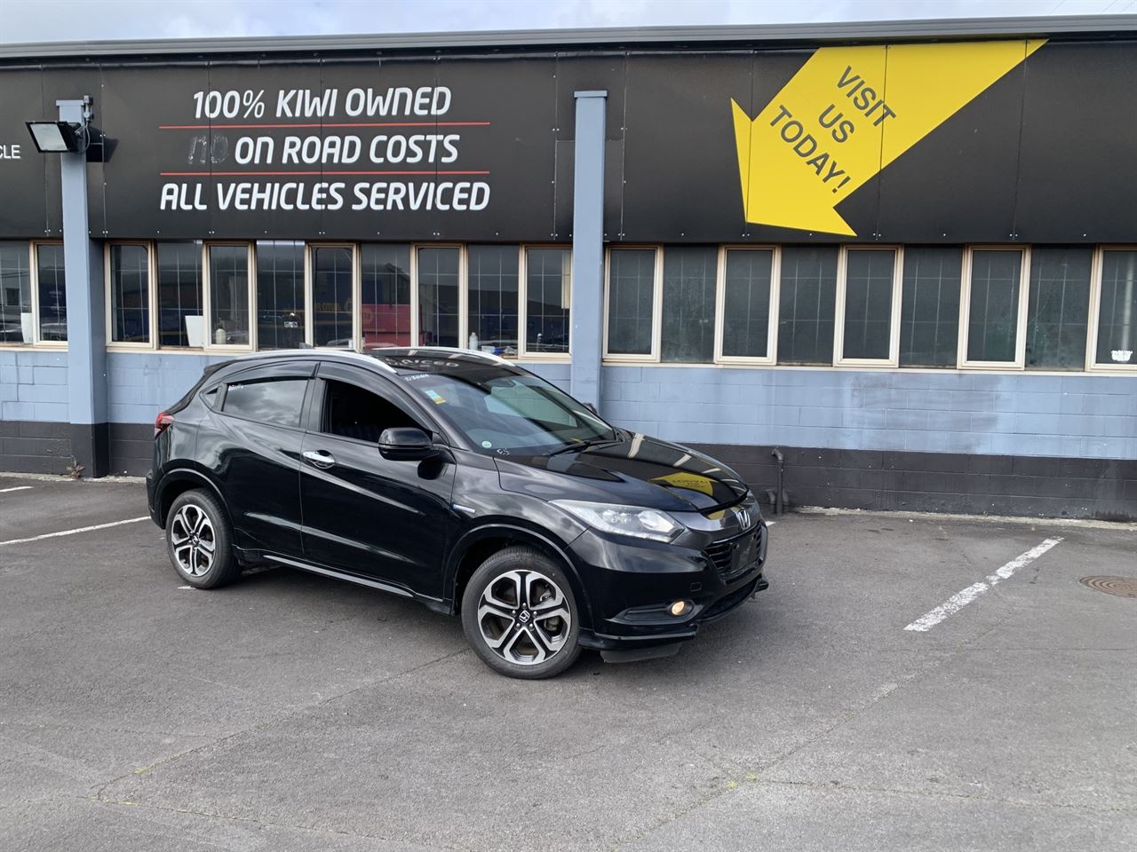 Vehicle image 4