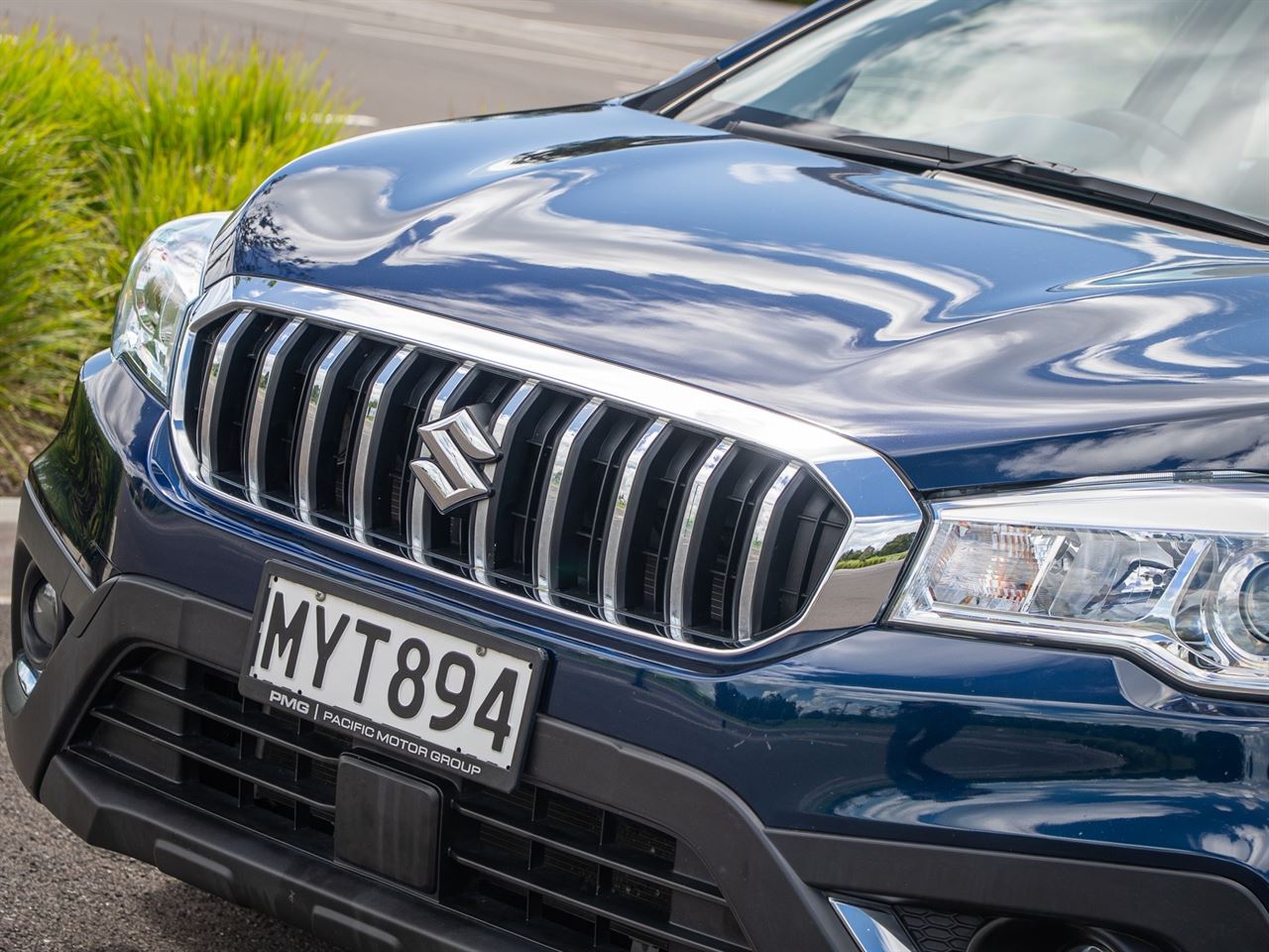 Vehicle image 3