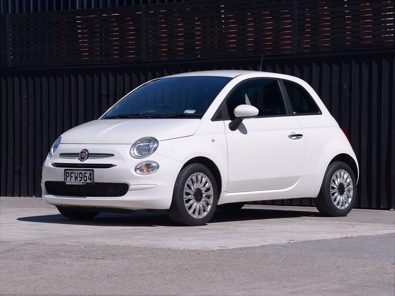 Vehicle image 5