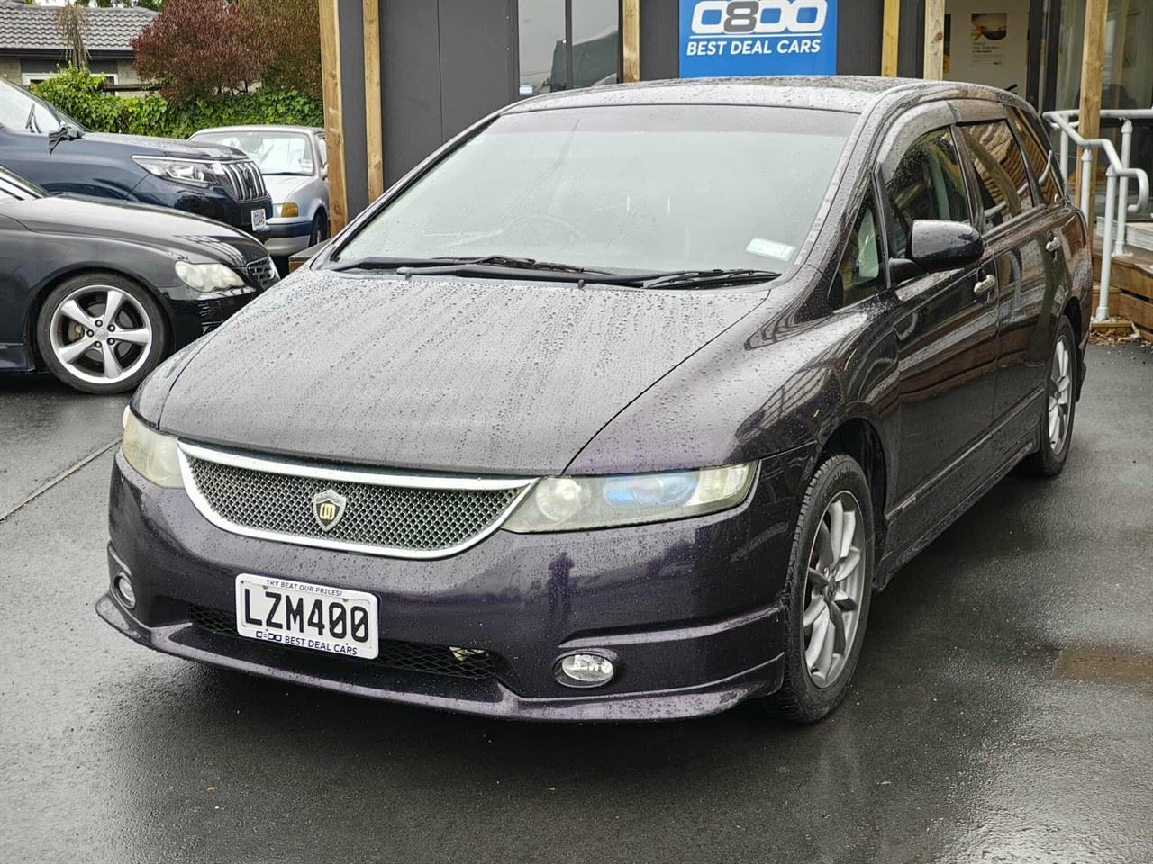 Vehicle image 3