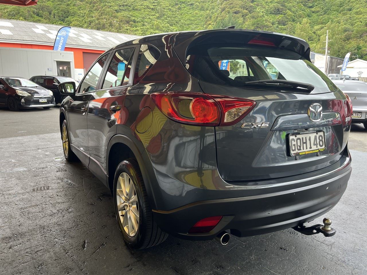 Vehicle image 4