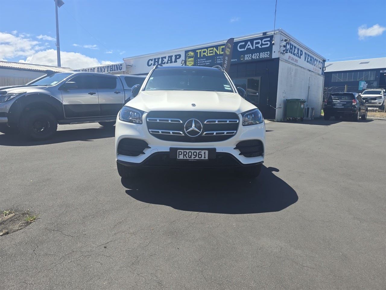 Vehicle image 3