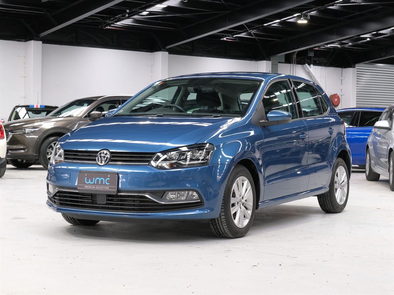 Vehicle image 4