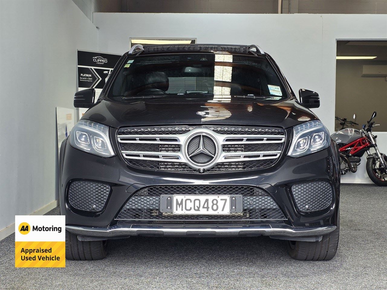 Vehicle image 4