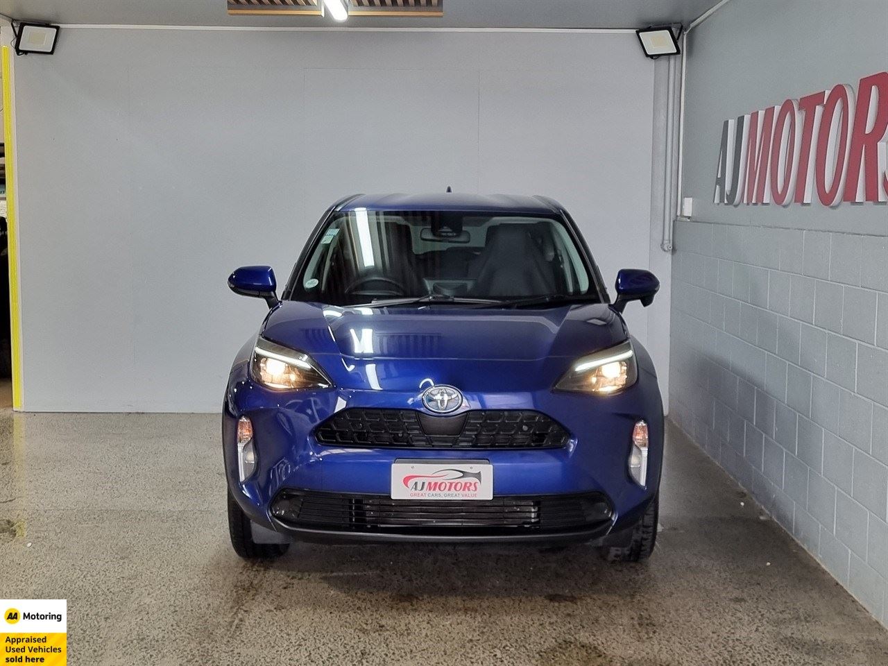 Vehicle image 2