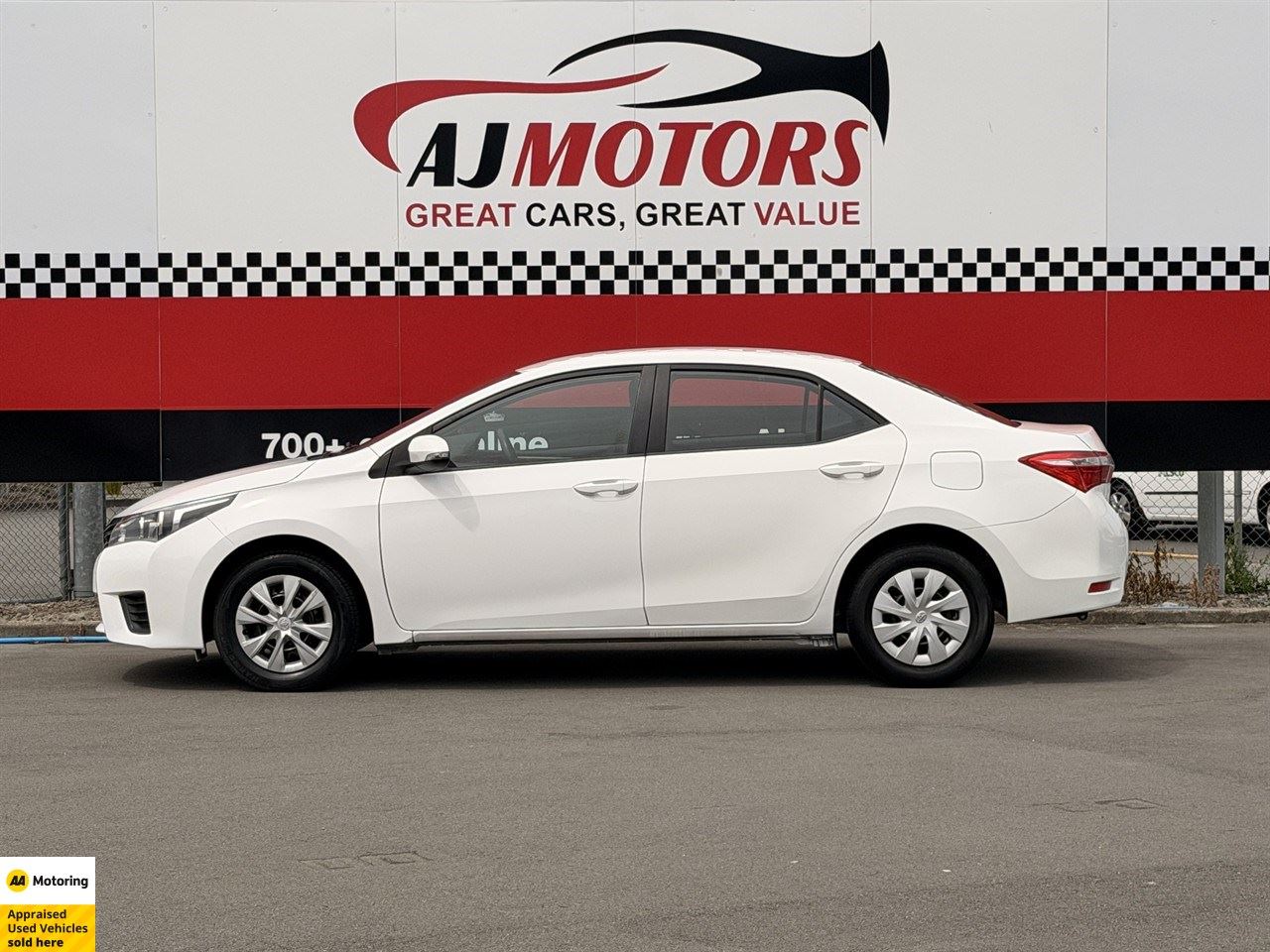 Vehicle image 3