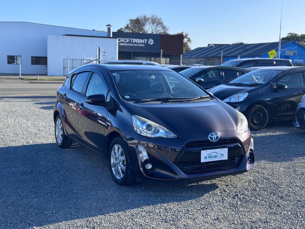 Vehicle image 3