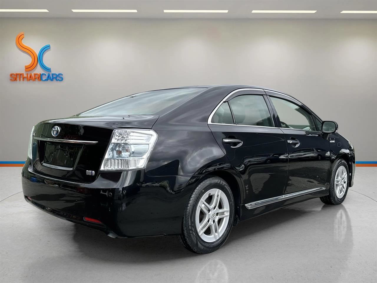 Vehicle image 4