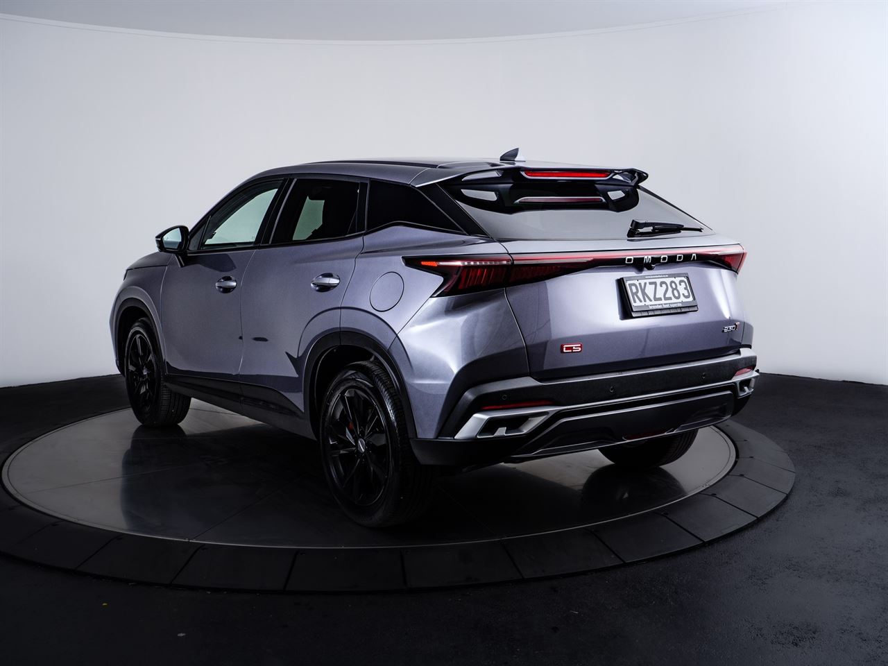 Vehicle image 5