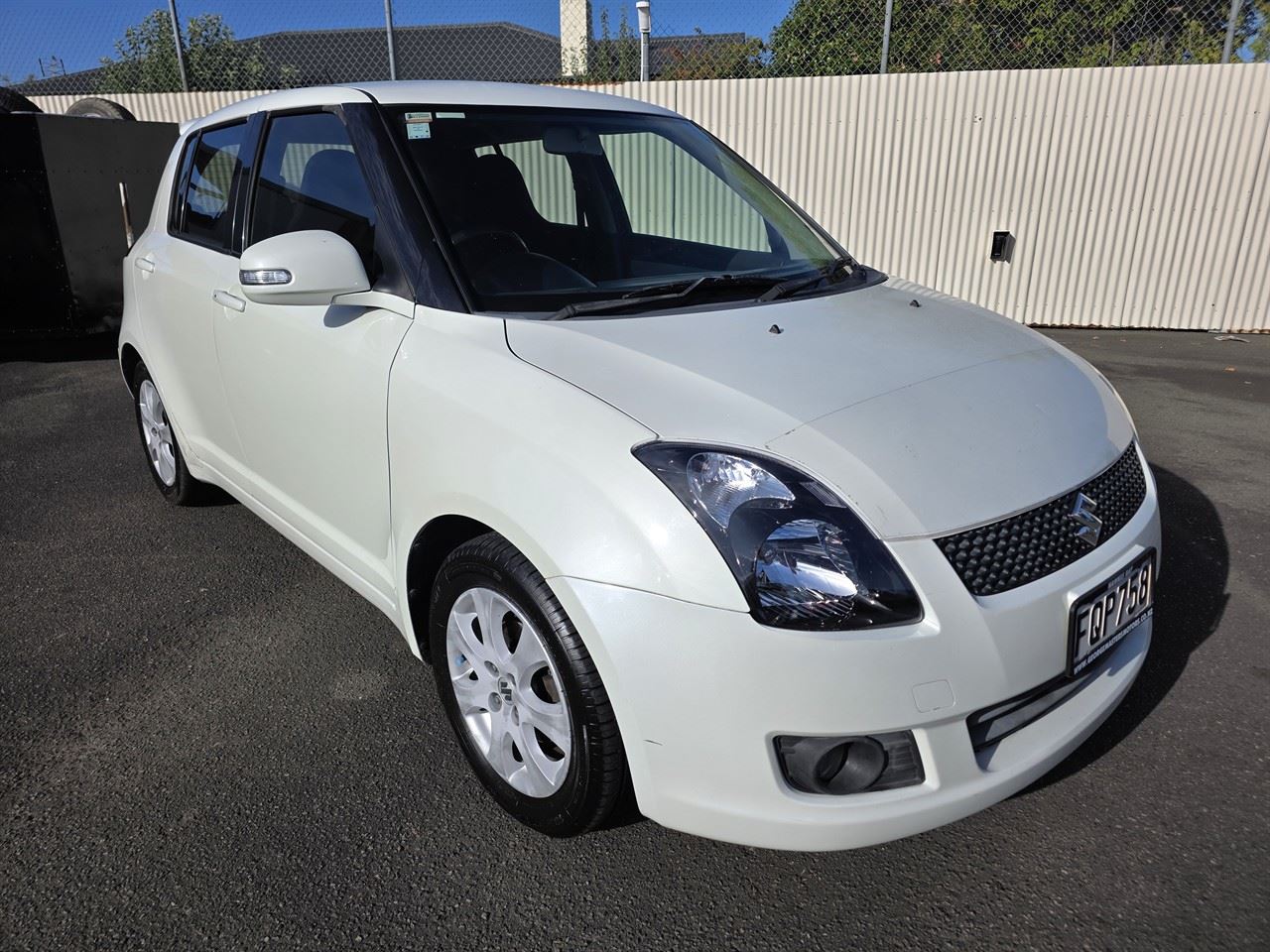 Vehicle image 1