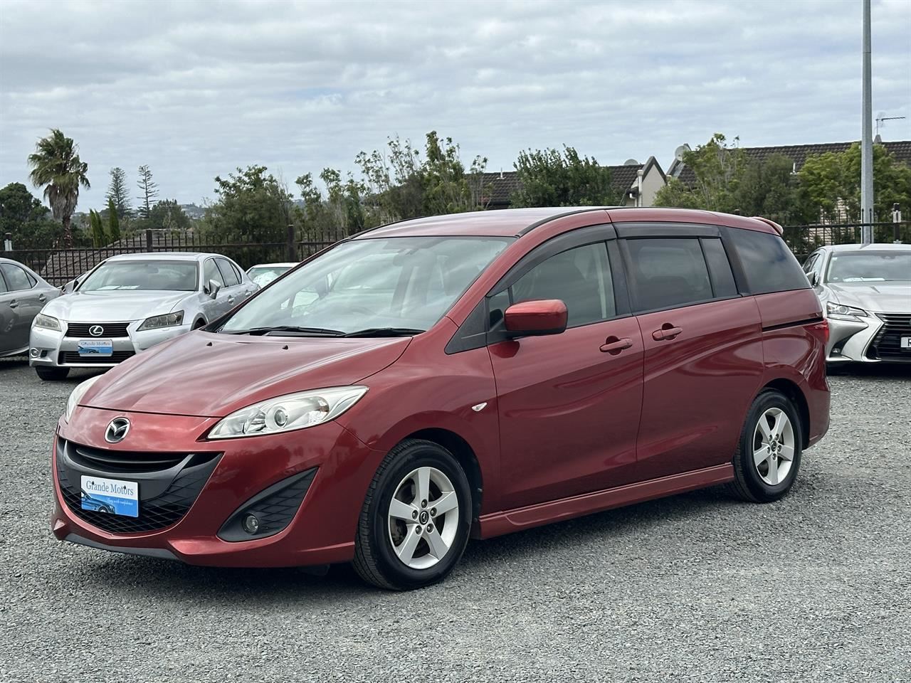 Vehicle image 3