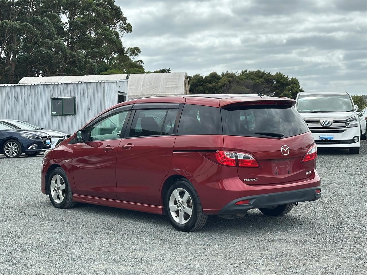 Vehicle image 5