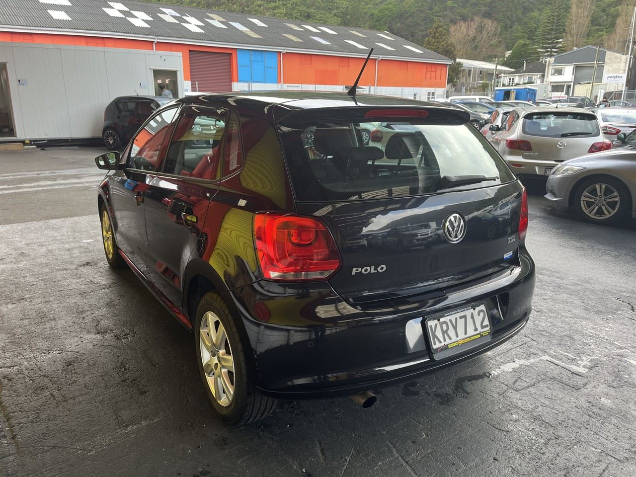 Vehicle image 4