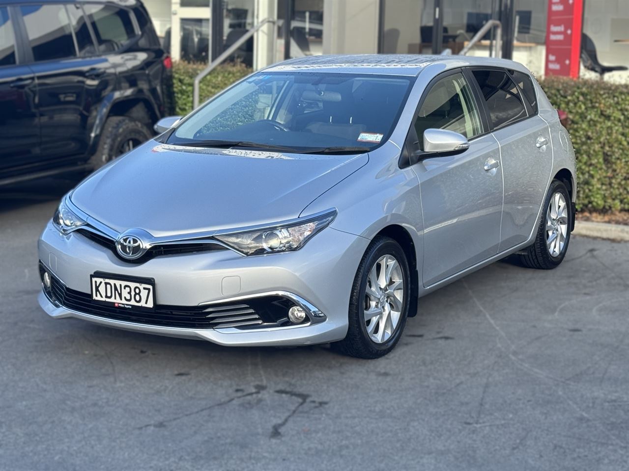 Vehicle image 3