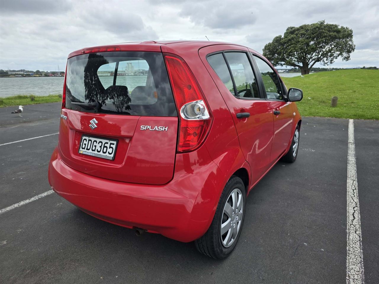 Vehicle image 3