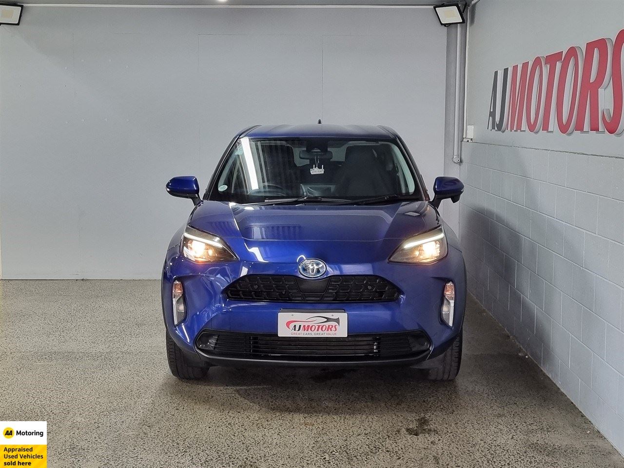 Vehicle image 2