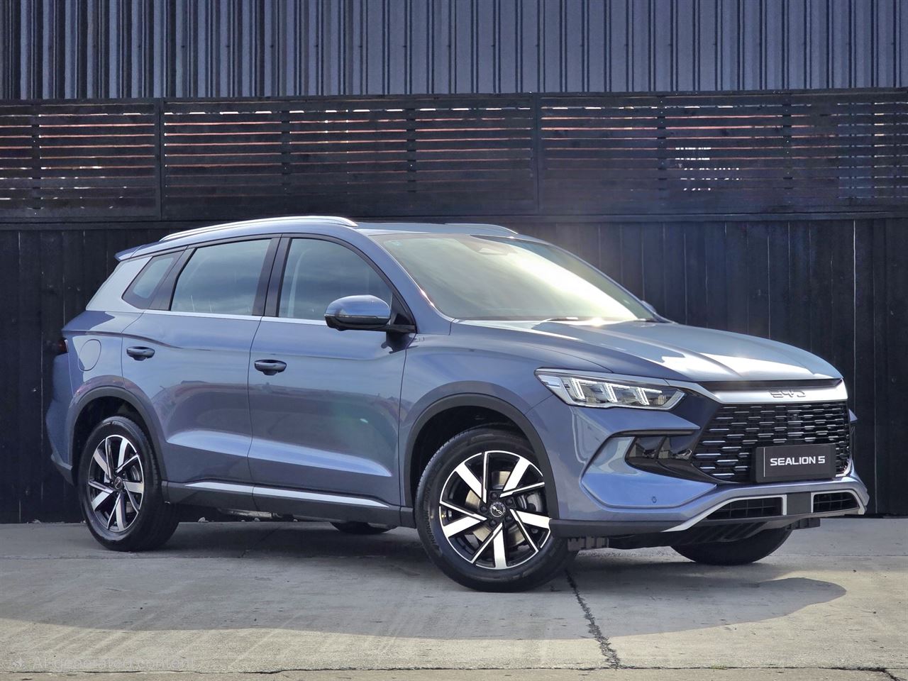 Vehicle image 1