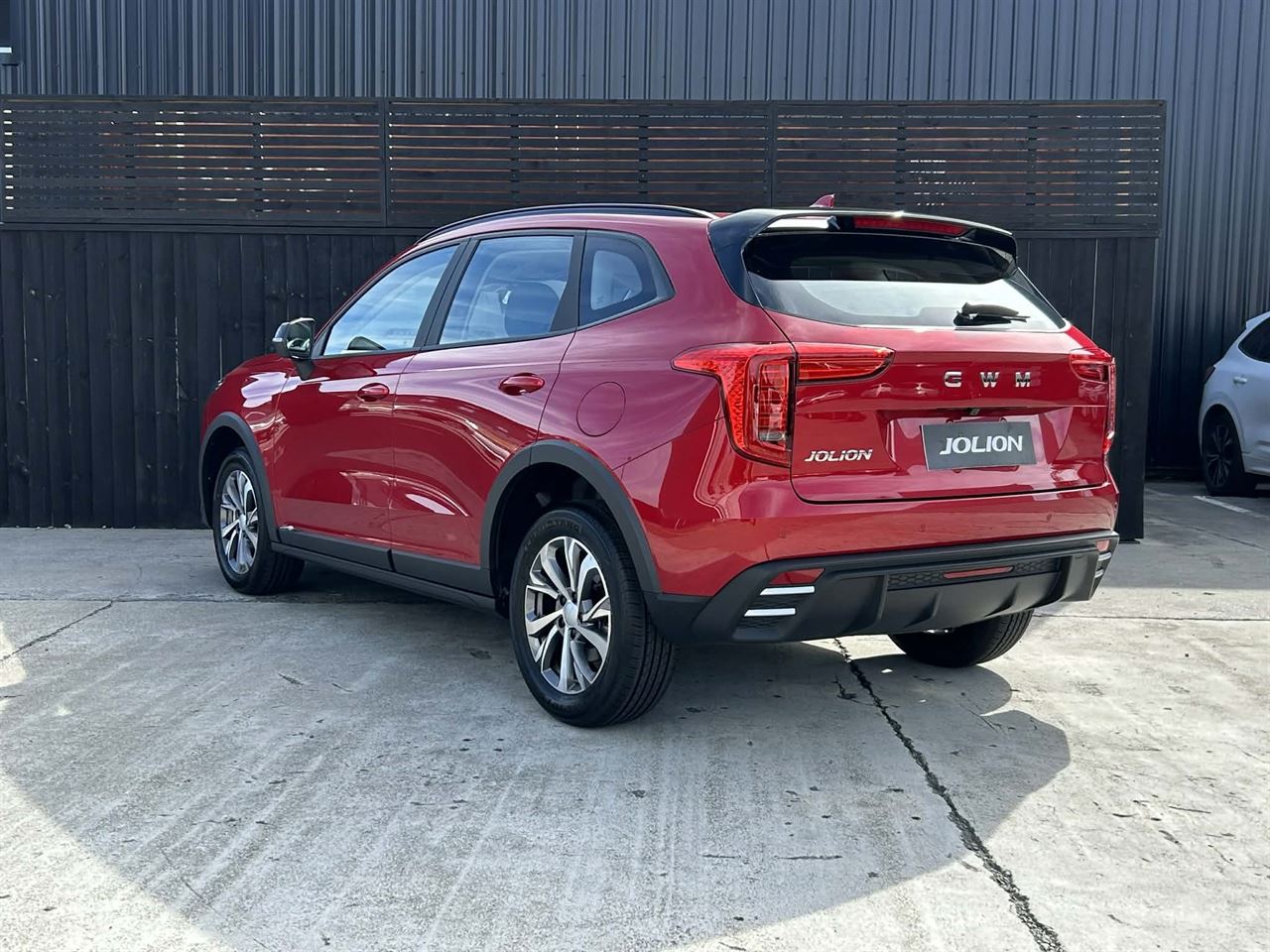 Vehicle image 4