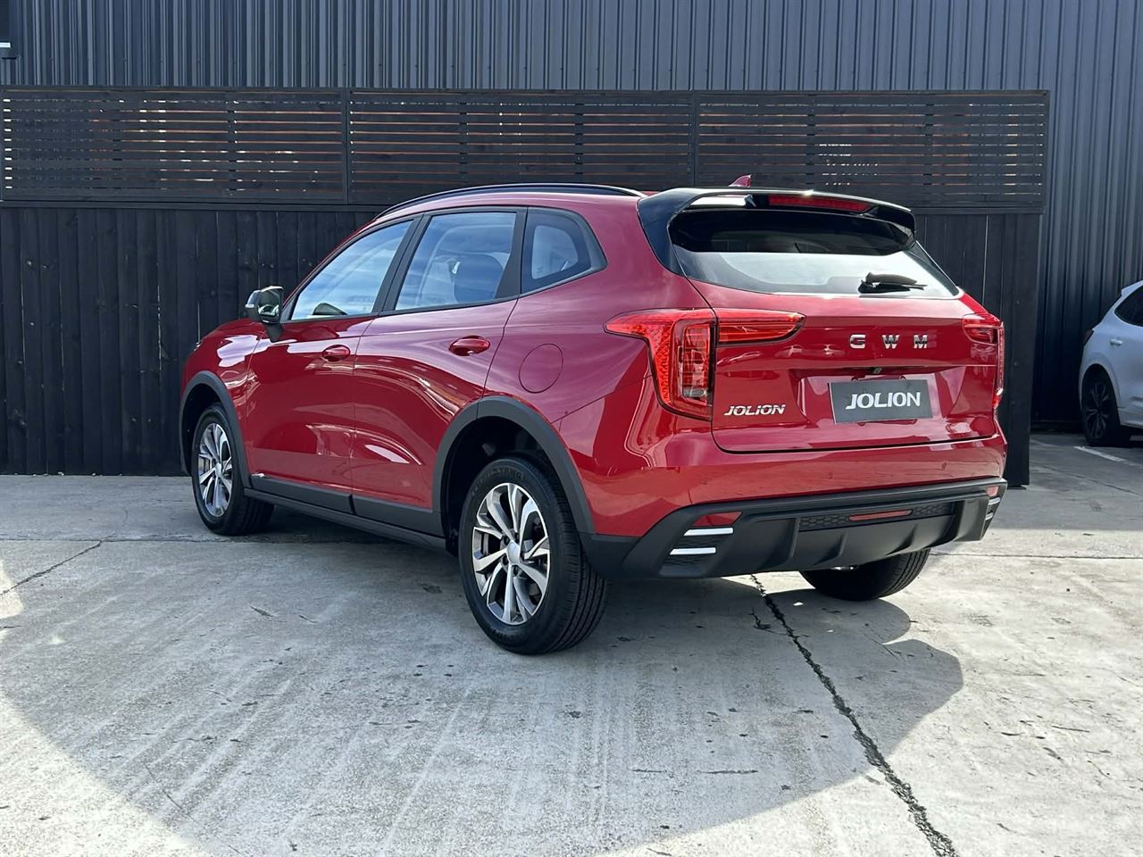 Vehicle image 4