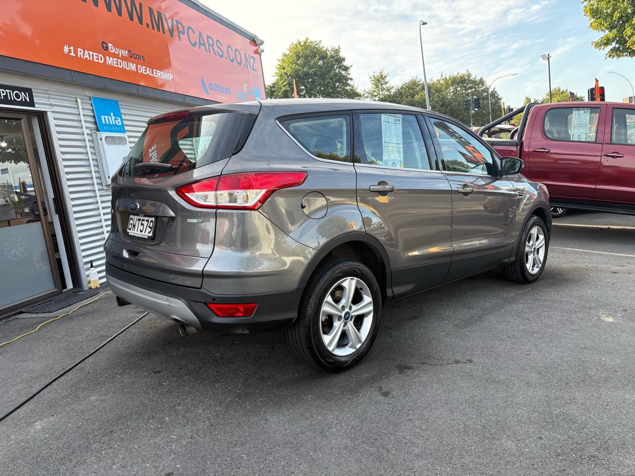 Vehicle image 4