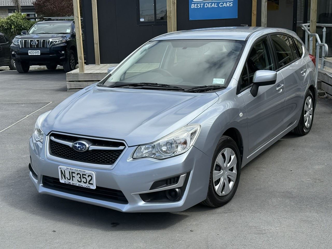 Vehicle image 3