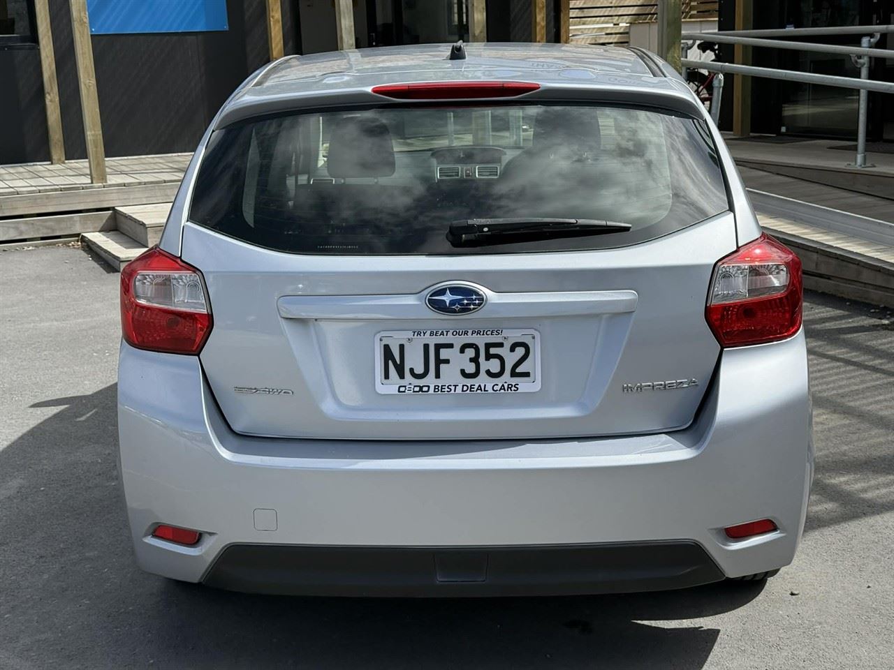 Vehicle image 5