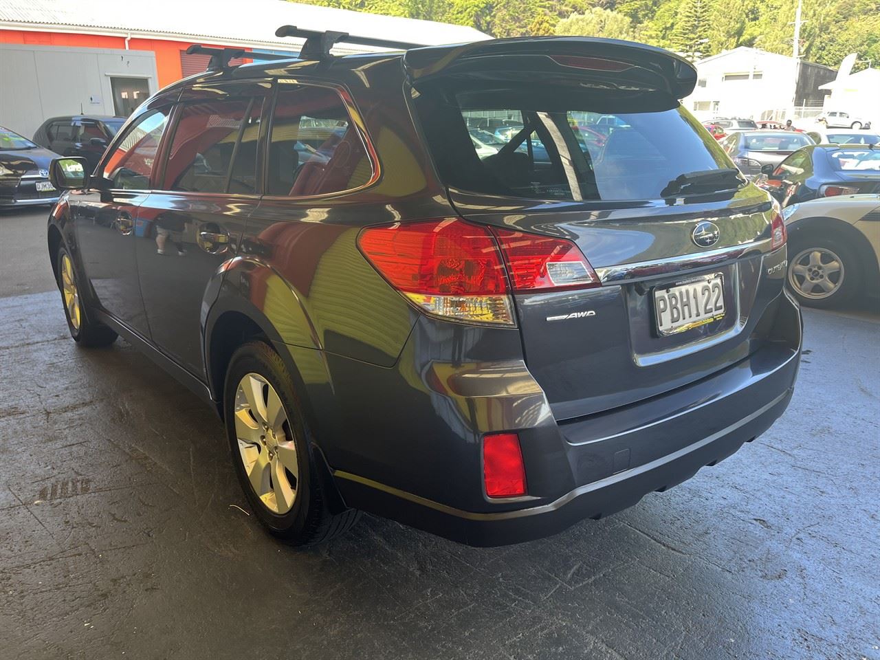 Vehicle image 4